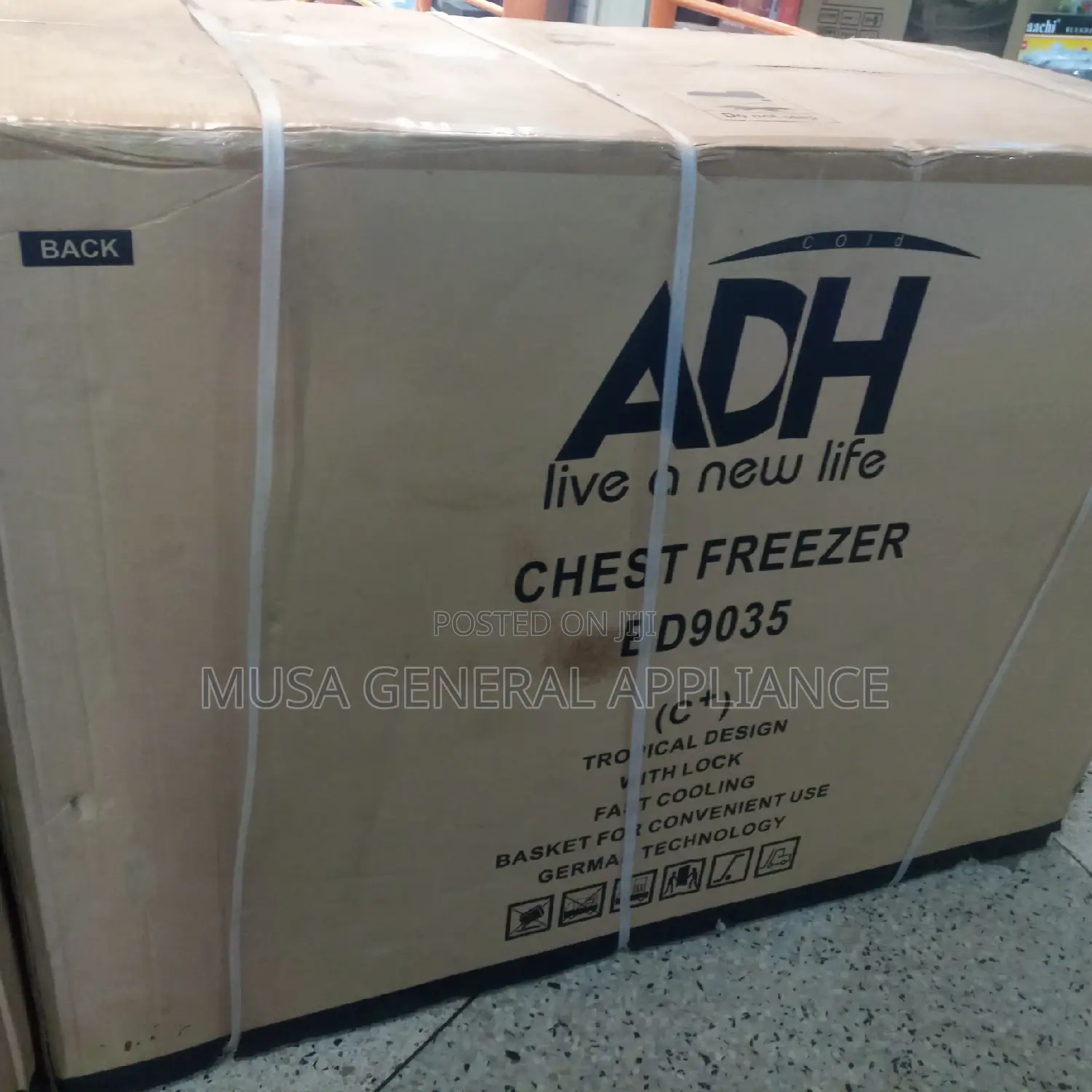 Adh Chest Freezer 350ltrs