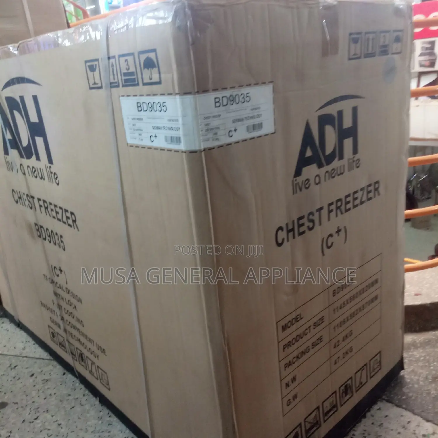Adh Chest Freezer 350ltrs