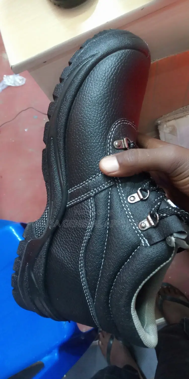 Delta Plus Safety Shoes(Safety Boots ,Safety Shoes