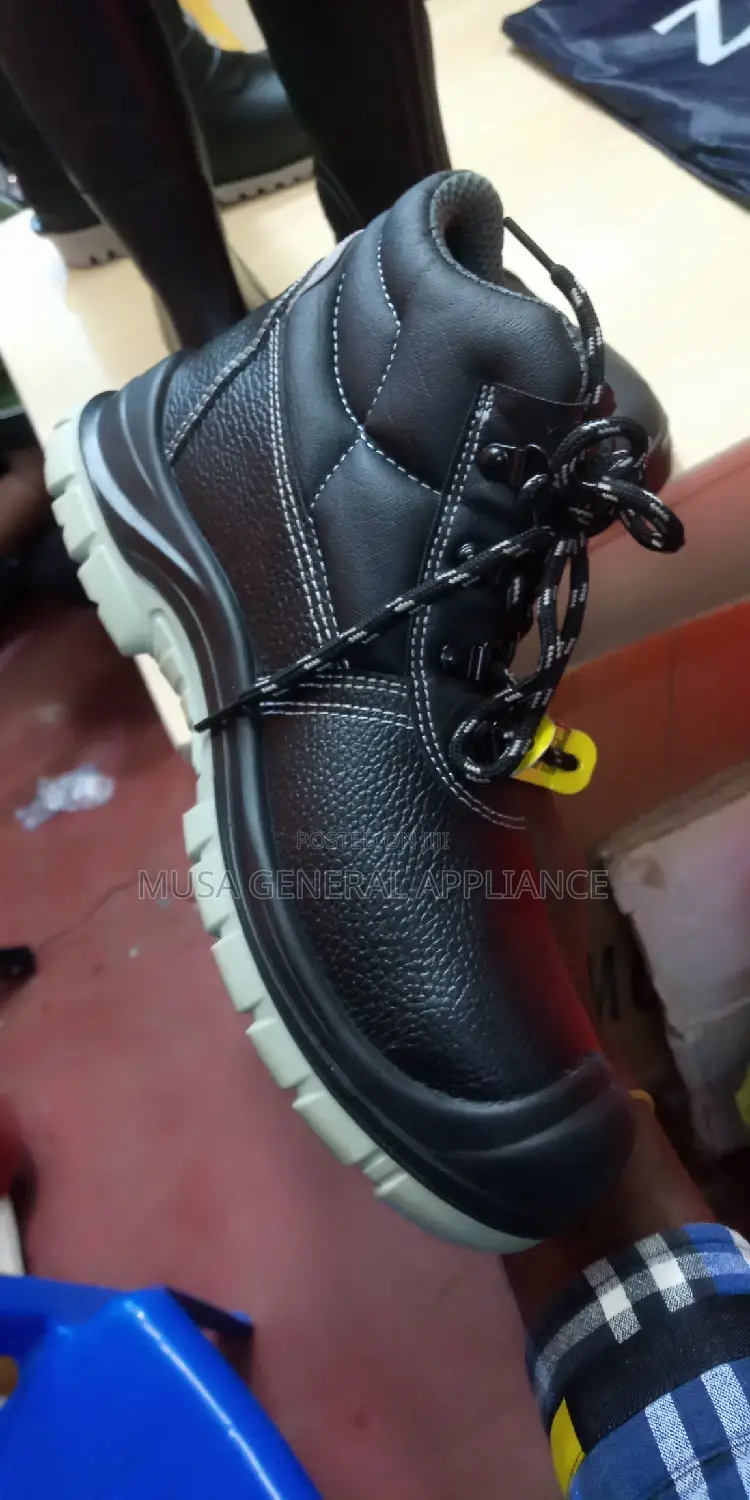 Delta Plus Safety Shoes(Safety Boots ,Safety Shoes