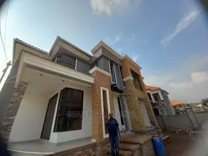 Furnished 5bdrm Mansion in Kyanja, Central Division for Sale