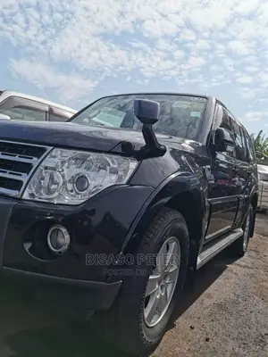 Mitsubishi Pajero 2008 Gray