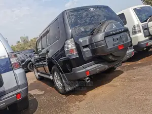 Mitsubishi Pajero 2008 Gray