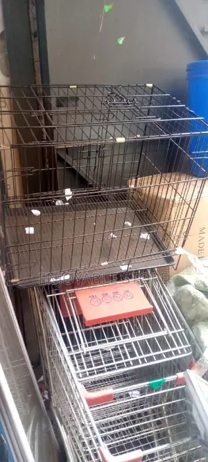 Durable Metallic Dog Cage