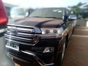Toyota Land Cruiser 2017 Black