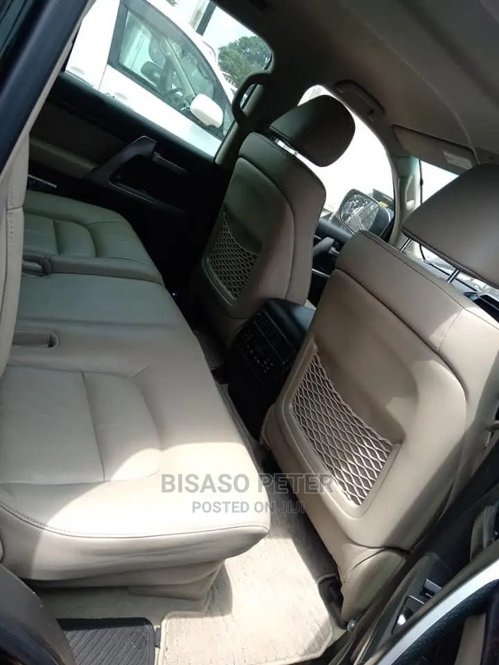 Toyota Land Cruiser 2017 Black