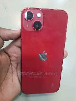 Apple iPhone 13 128 GB Red