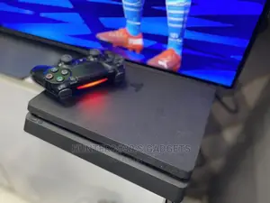 Sony Playstation 4 Slim 500gb Chipped With 1 Controller