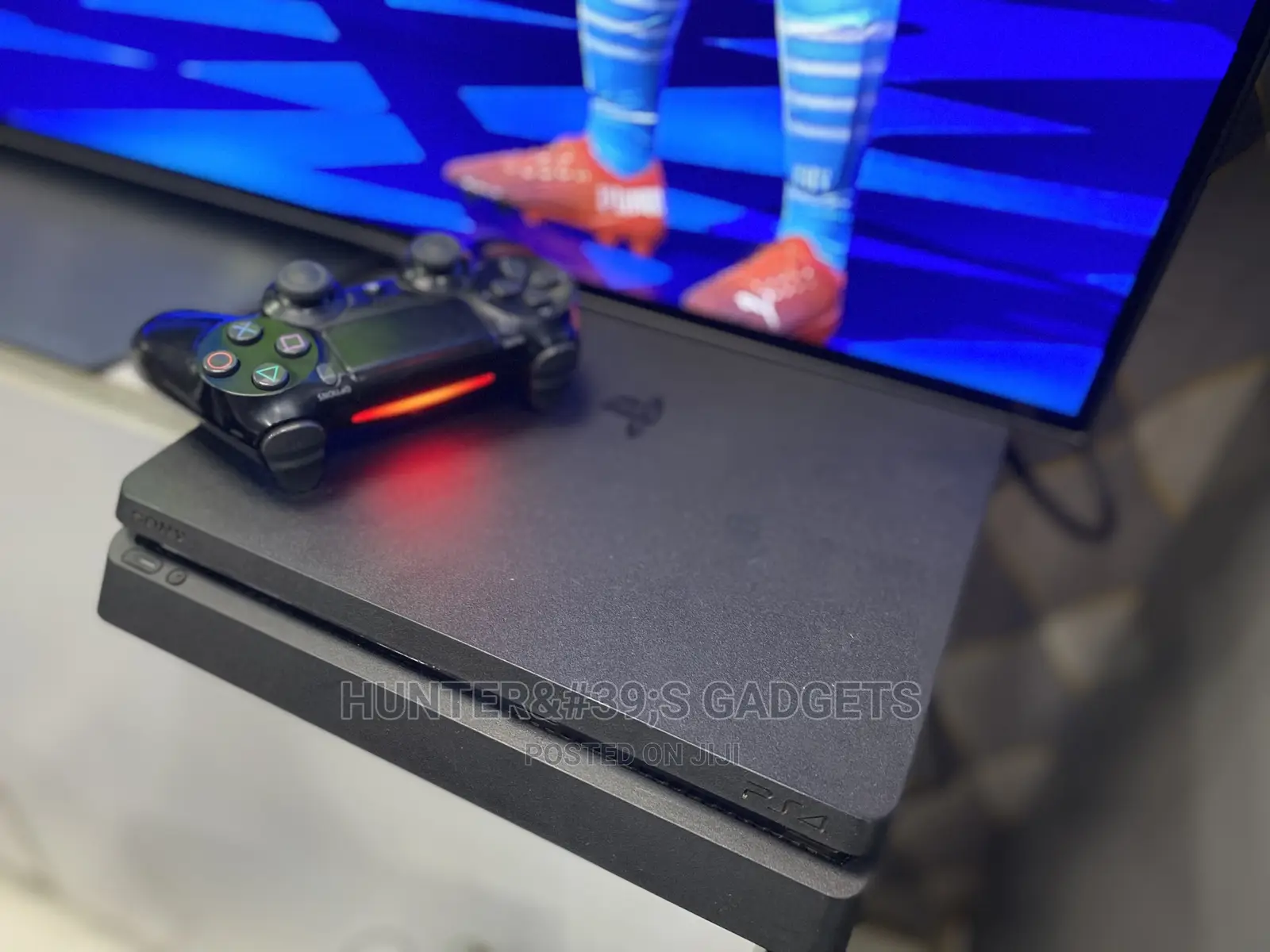 Sony Playstation 4 Slim 500gb Chipped With 1 Controller