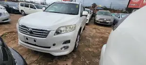 Toyota Vanguard 2008 White