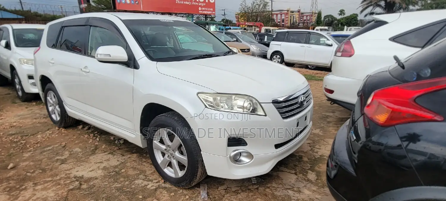 Toyota Vanguard 2008 White