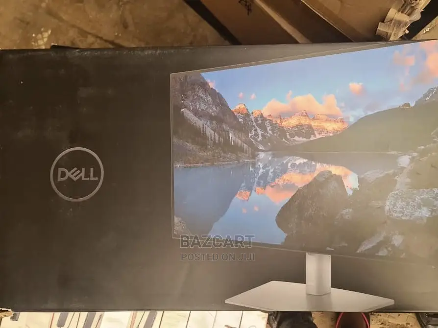 Dell Ultrasharp 27 Monitor U2722D