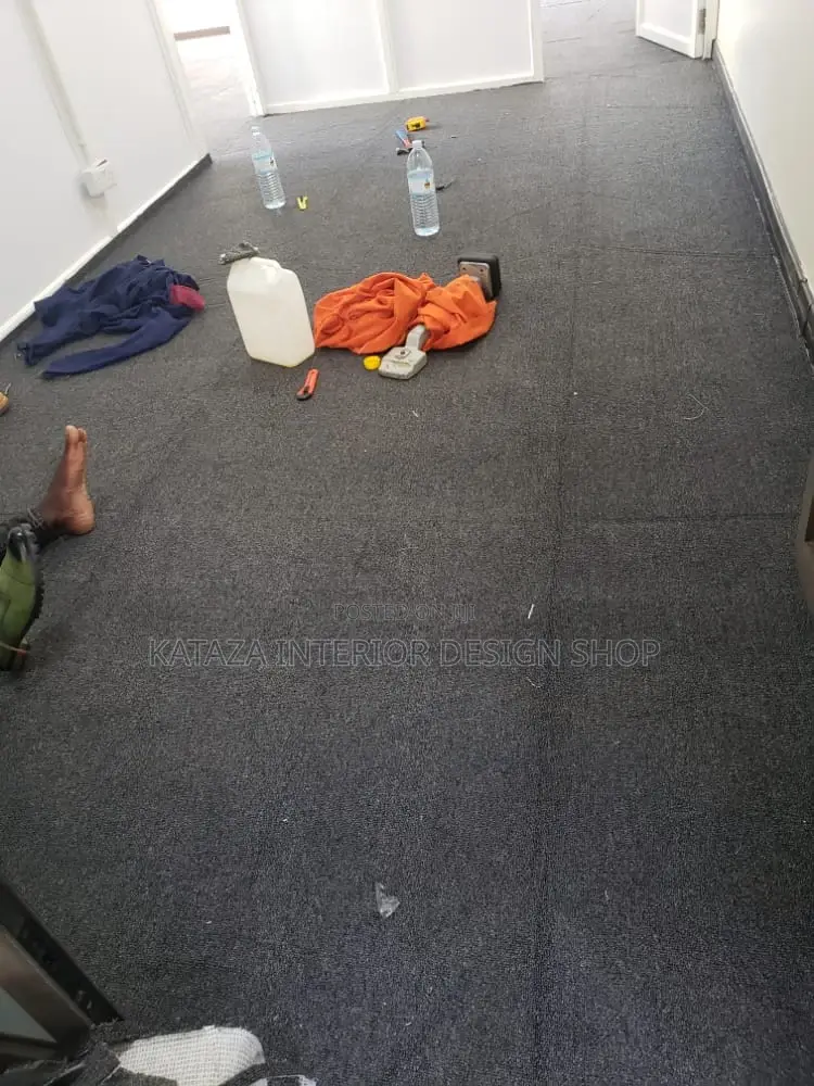 High Volume Quailty Grey Carpet
