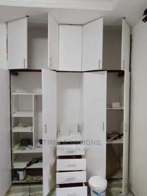 Wadrobes Constructions
