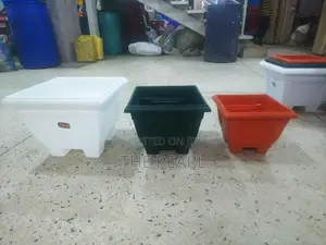 Plastic Squared Flower Pot