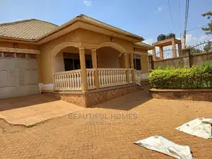Furnished 5bdrm House in Kira for Sale