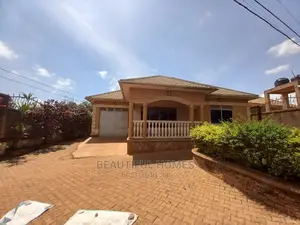 Furnished 5bdrm House in Kira Corporate for Sale
