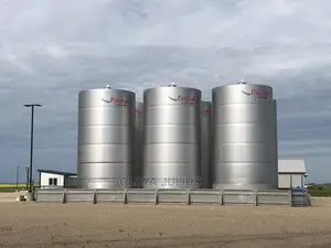 Stainless Steel Tanks / Pipelines