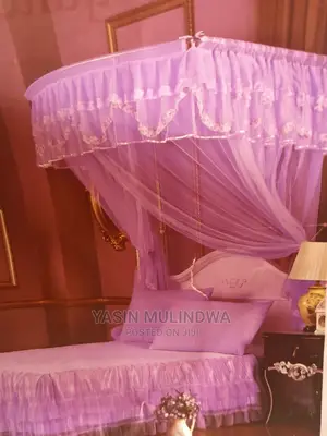 Adjustable Mosquito Net With 2 Stands