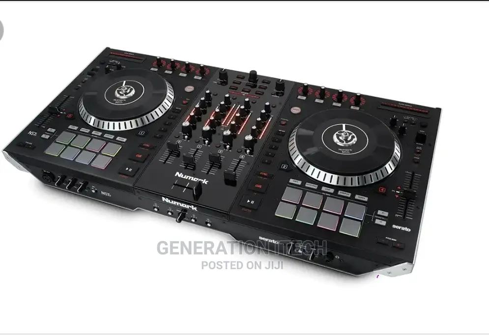 Numark NS7 2- Dj Controller