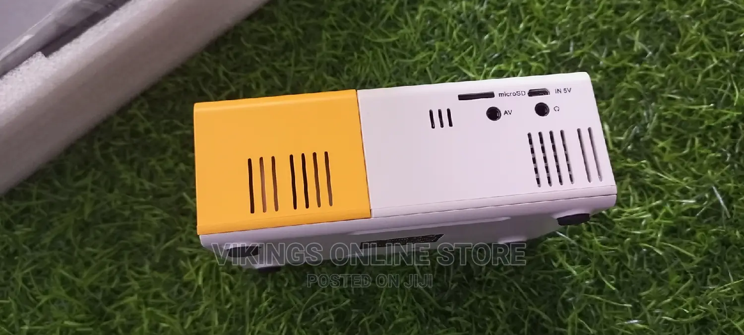 Borrego LED Portable Projector