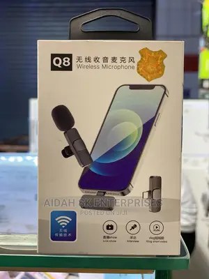 Q8 Wireless Microphone