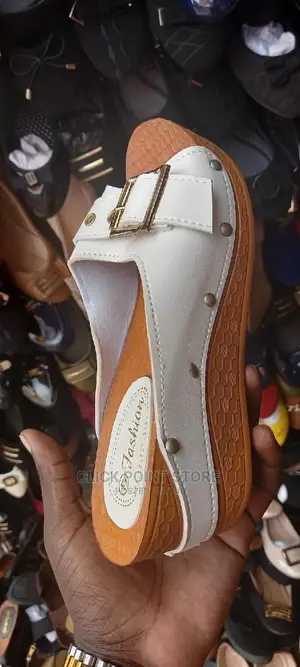 Ladies Wedge Open Shoes
