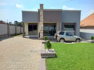 Furnished 4bdrm House in Kira for Sale