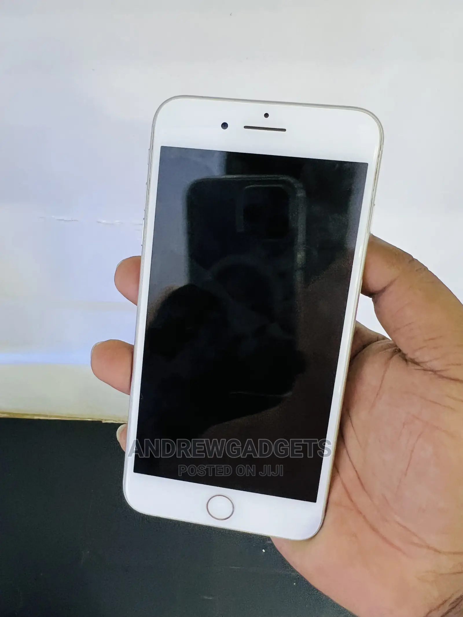 Apple iPhone 8 Plus 64 GB White