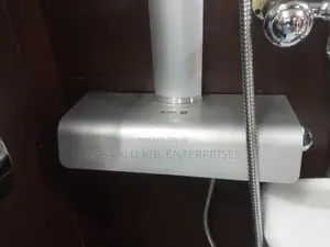 BT Blitz  Shower Panel