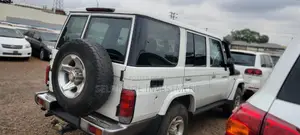Toyota Land Cruiser Prado 2013 White