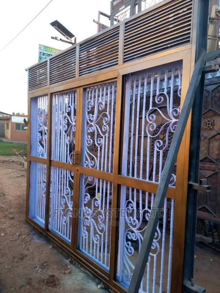 Metalic Windows