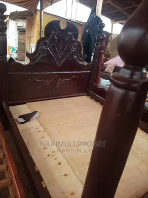 Wooden Bed 5*6