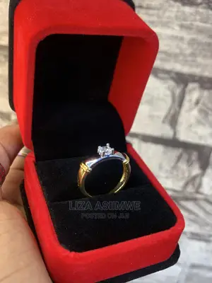 Engagement Rings Available With the Ring Box