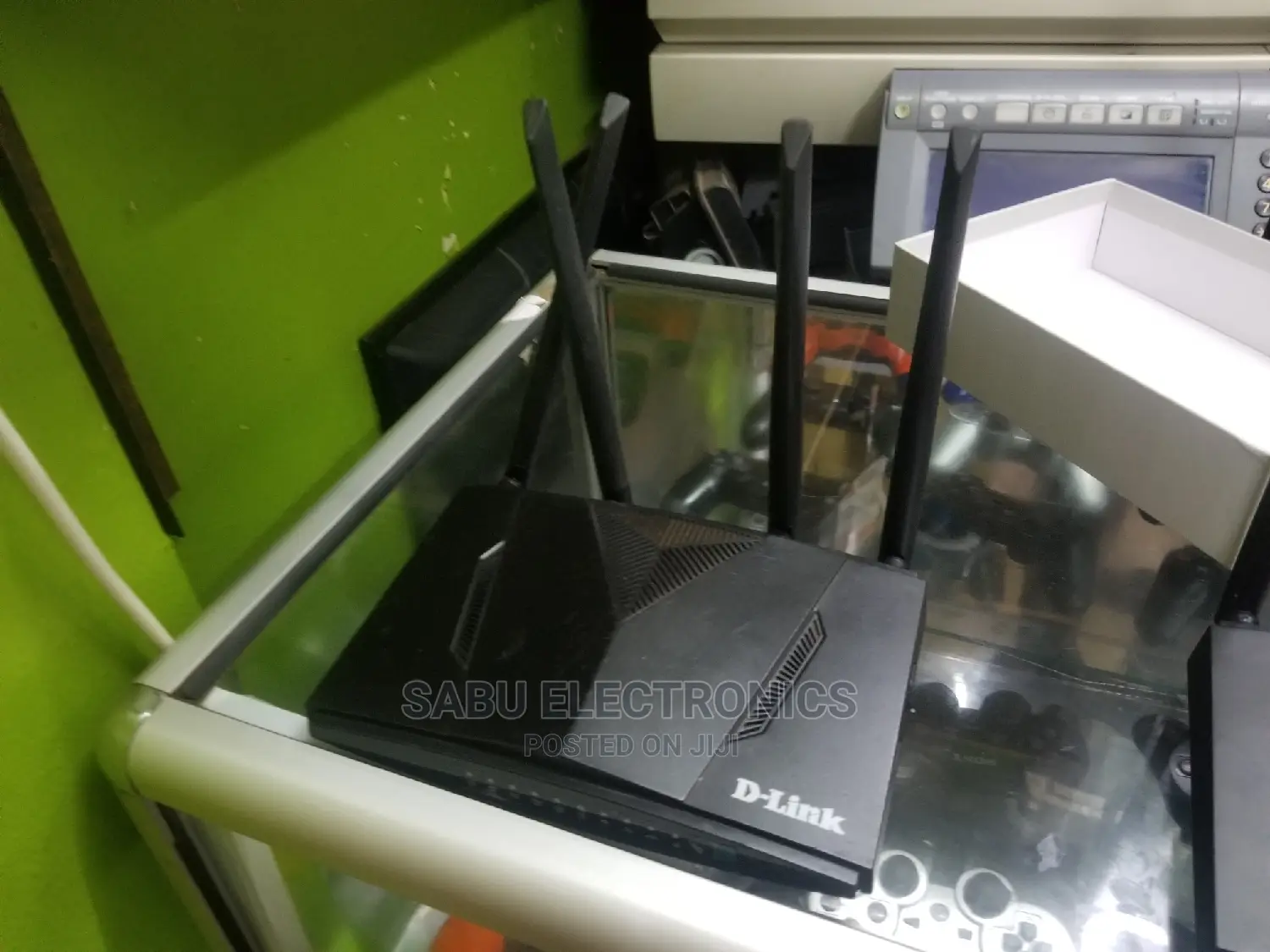 D-Link Router Opened to All Sim Card