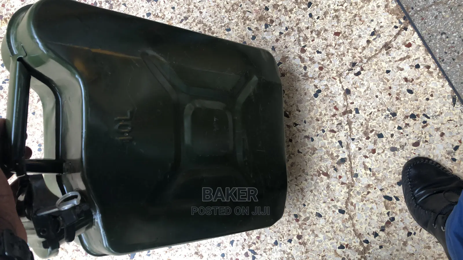 Metal Jerrycans for Flue
