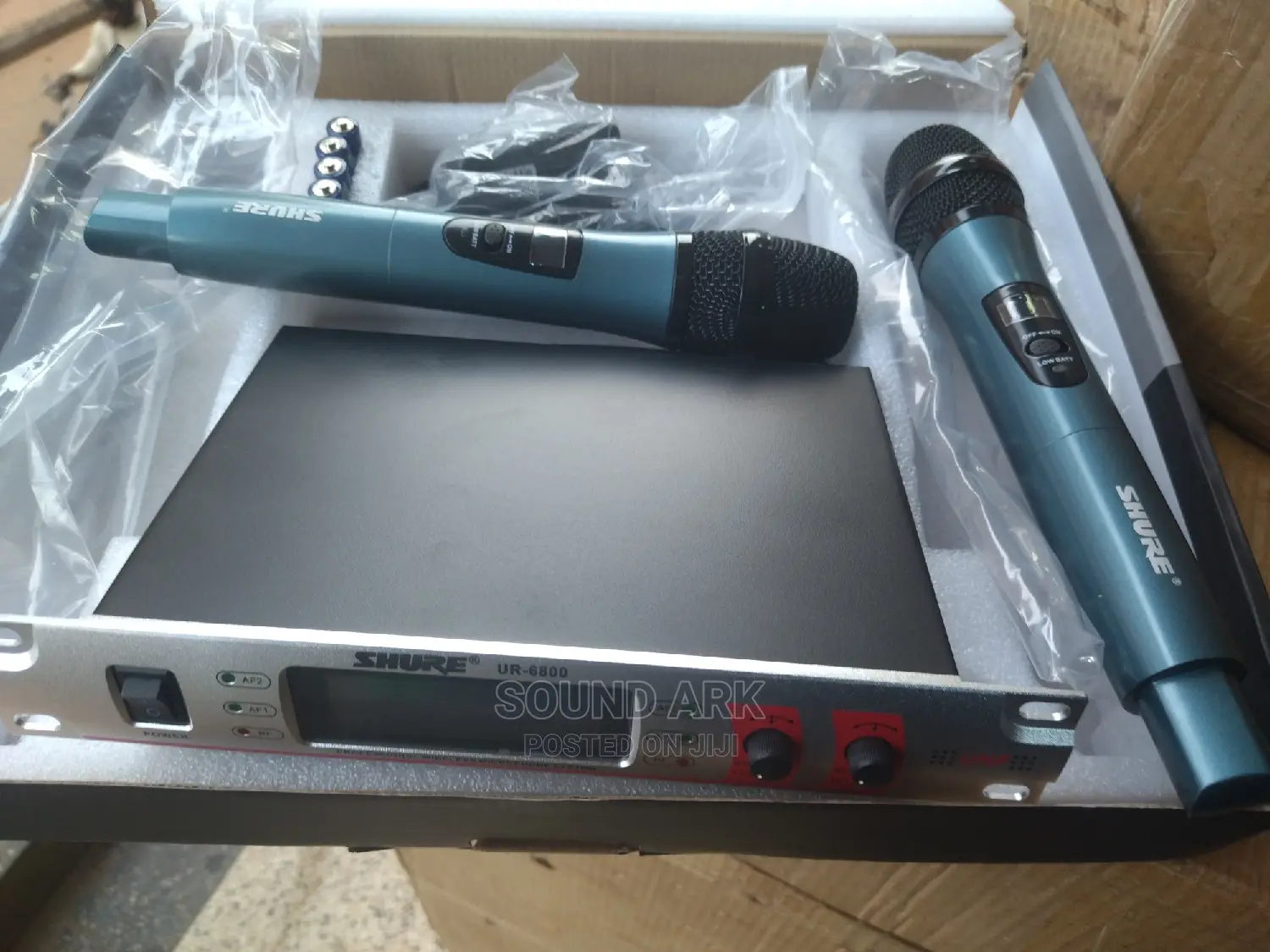 Shure Wireless Microphone