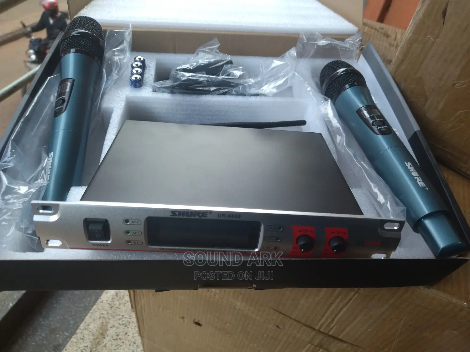 Shure Wireless Microphone