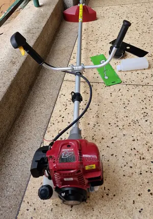 4 Stroke Brush Cutter