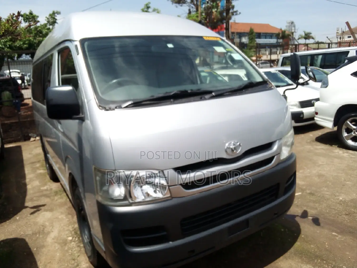 Toyota HiAce 2009 Grey