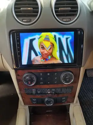 Ml350 4matic Customised Android Radio