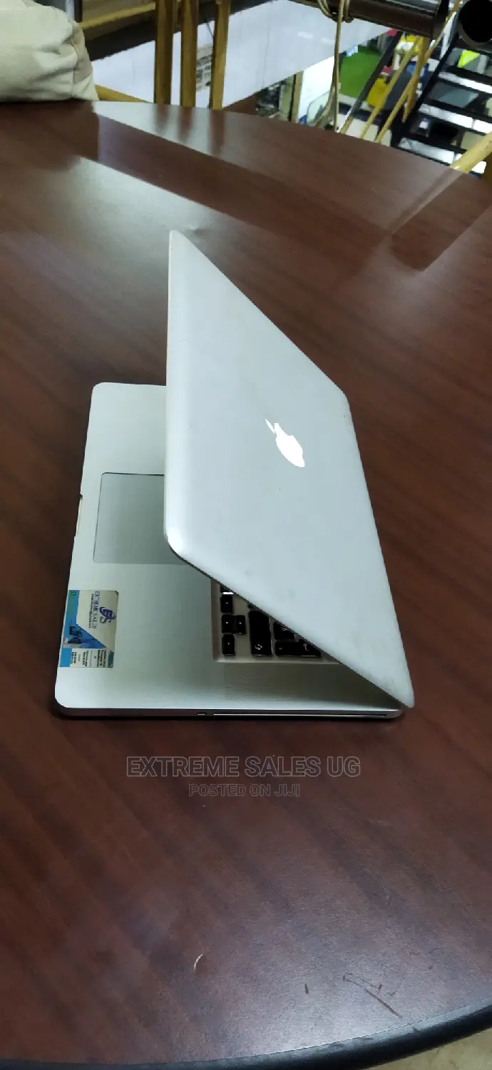 Laptop Apple MacBook Pro 2010 4GB Intel Core I7 HDD 320GB