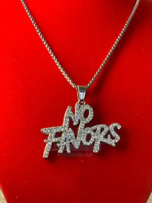 Men’S Simple Necklaces Available