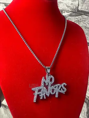 Men’S Simple Necklaces Available