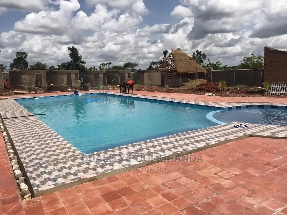 Swimming Pool Contractor and Builder