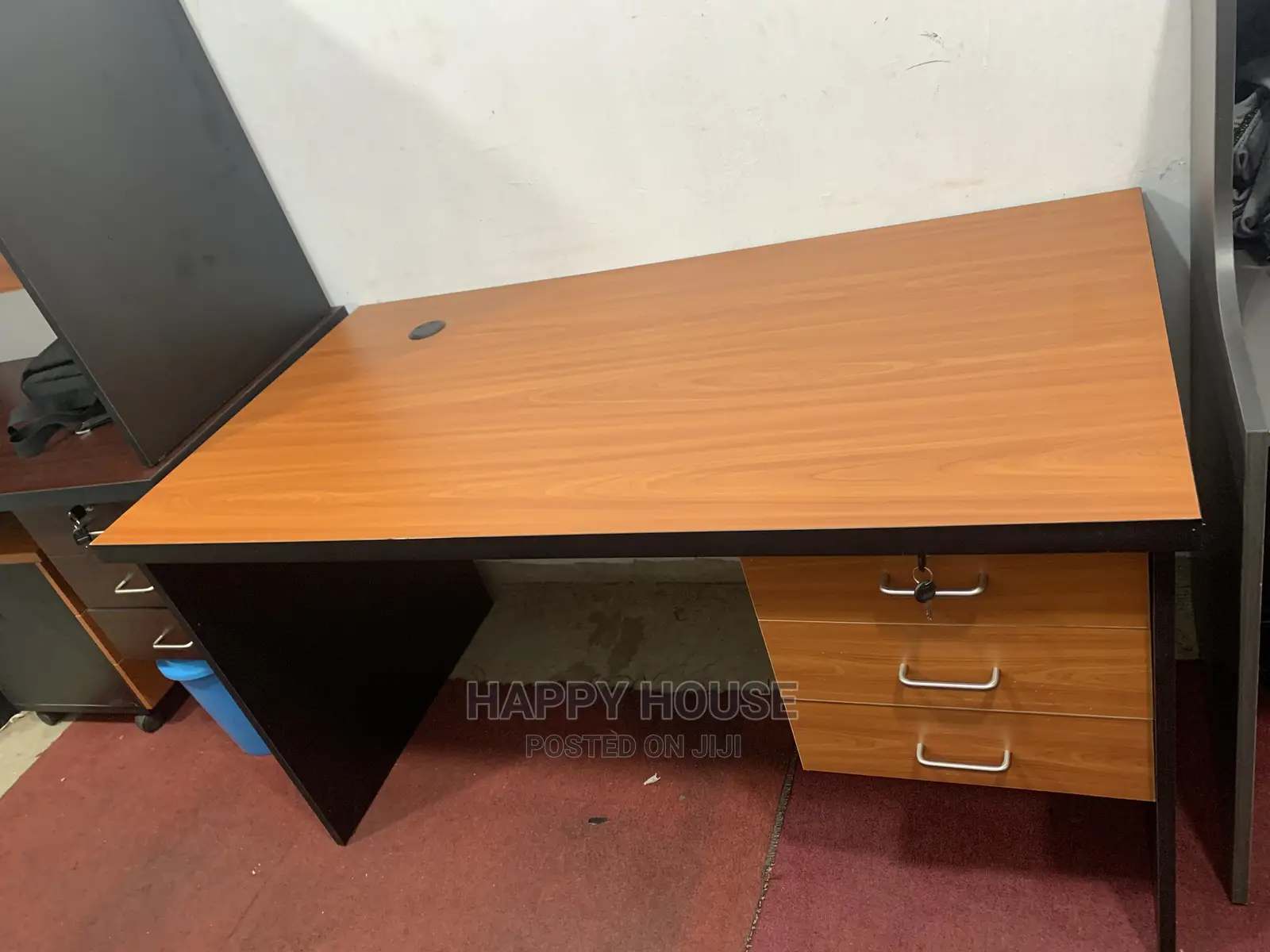 Office Table (1.4 Meters)