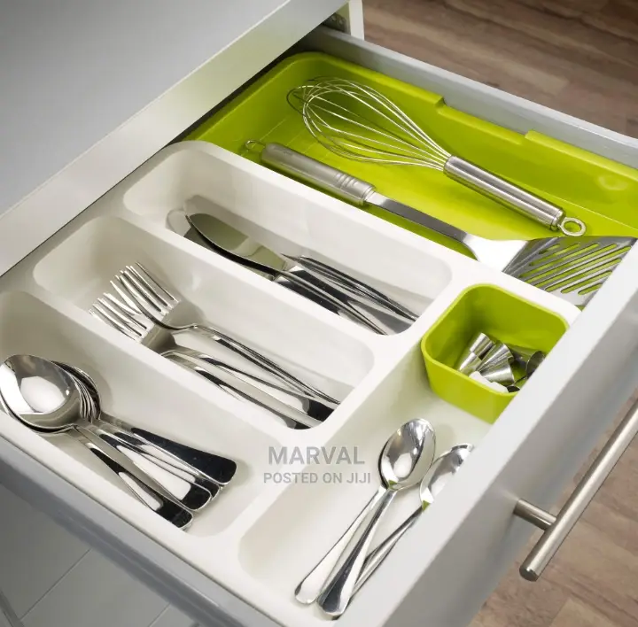 Expandable Cutlery Tray