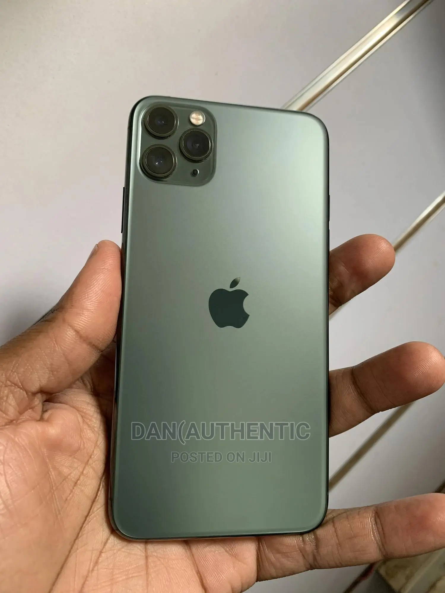 Apple iPhone 11 Pro Max 64 GB Green