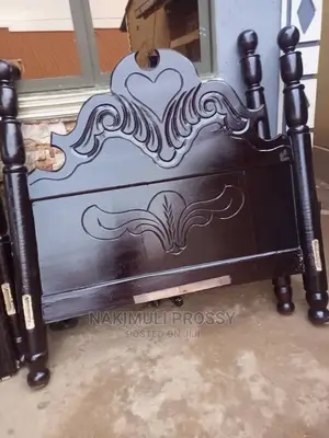 5by6 Wooden Bed