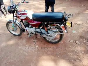 Bajaj Boxer 2011 Red